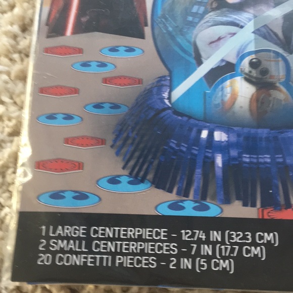 Star Wars table decorating kit and wall decorating kit bundle.  New - Picture 8 of 11